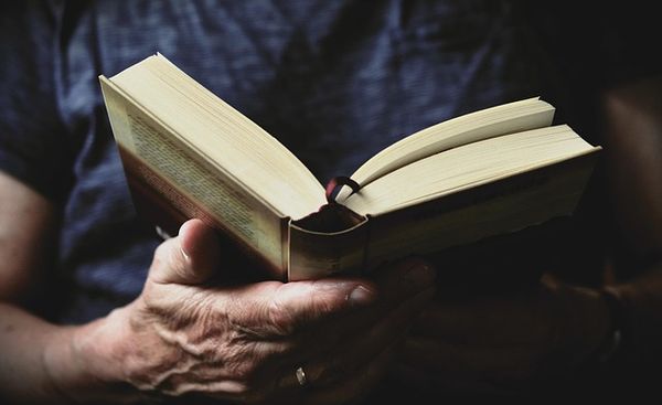 Pierwsze kroki małego inwestora: Jak rozwijać zainteresowania ekonomiczne u dzieci?